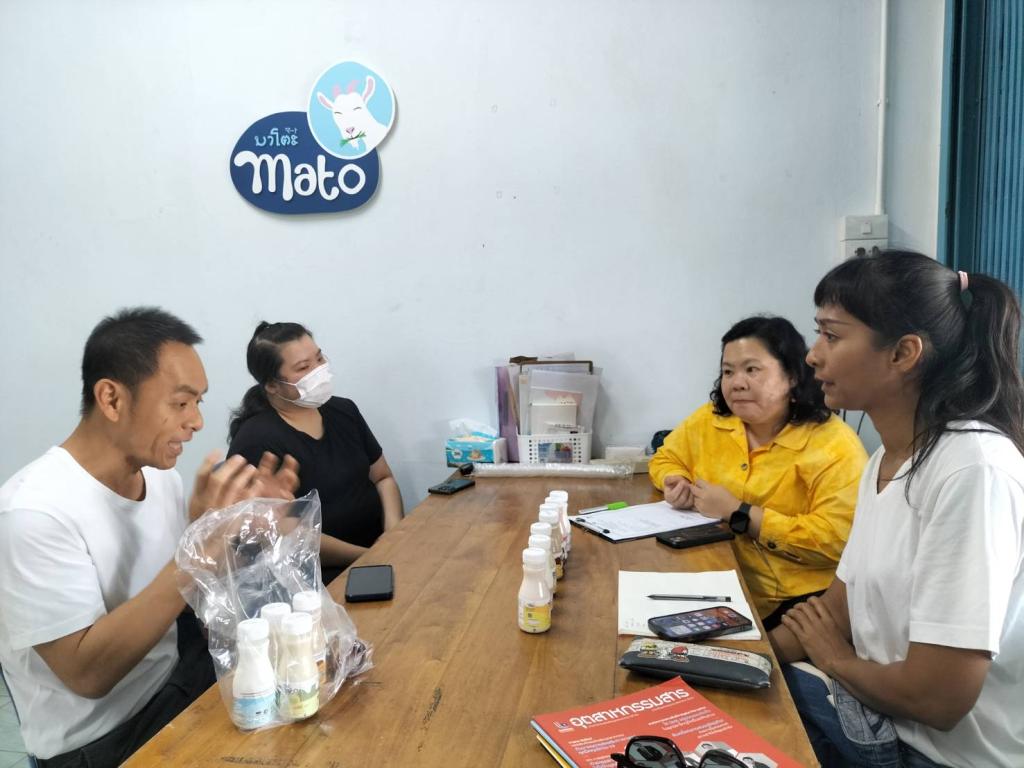 #DC11 ลงพื้นที่ติดตามการดำเนินงาน กิจกรรมยกระดับการออกแบบบรรจุภัณฑ์สร้างสรรค์ (Creative Packaging Design) โครงการการสร้างและพัฒนาธุรกิจอุตสาหกรรมสร้างสรรค์ ประจำปีงบประมาณ 2568
