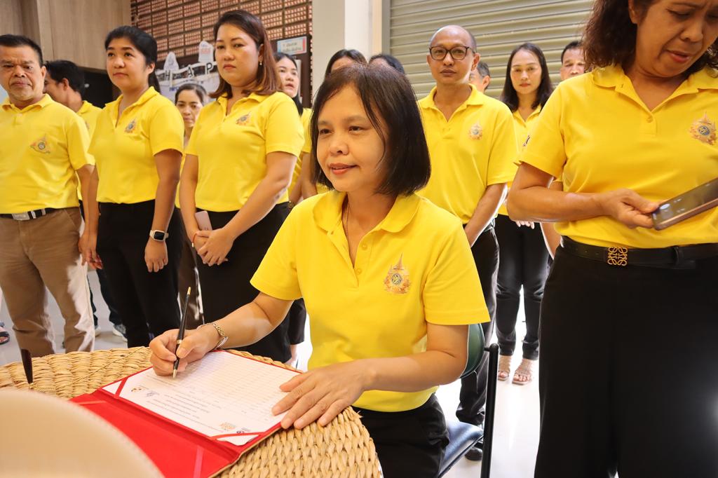 DC11 นำทีมดีพร้อมร่วมกิจกรรม"งดเหล้าเข้าพรรษา ถวายเป็นพระราชกุศลในหลวง ร.10"