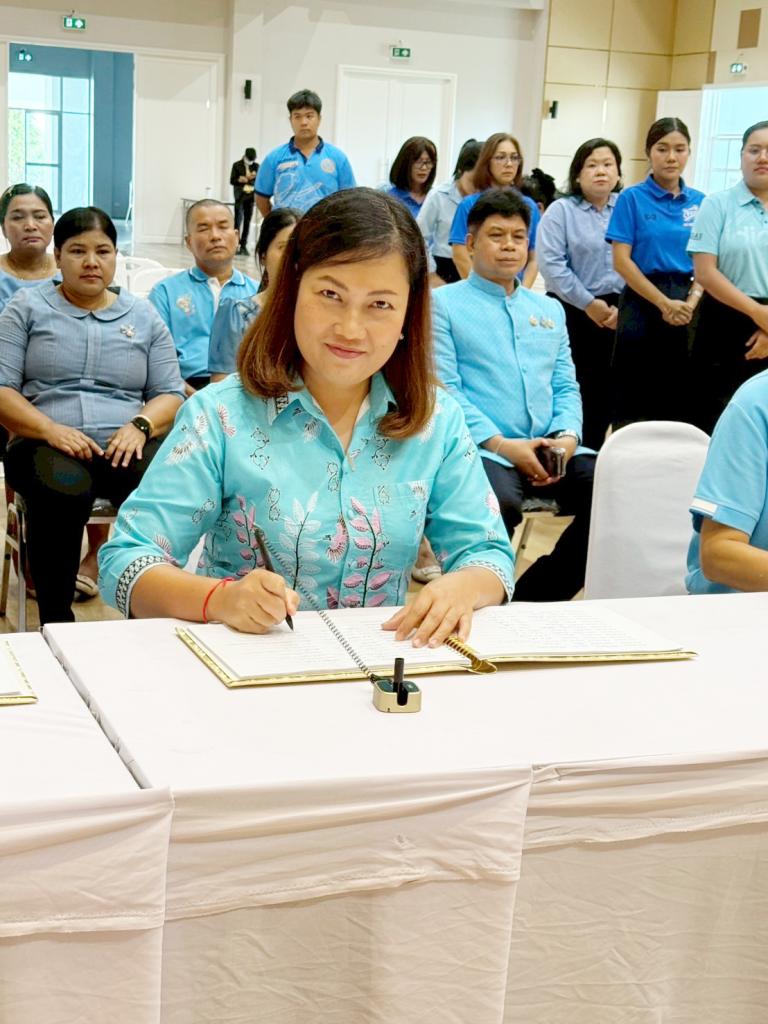 DC11ร่วมลงนามถวายพระพร เนื่องในโอกาสโอกาสวันเฉลิมพระชนมพรรษา สมเด็จพระนางเจ้าสิริกิติ์ พระบรมราชินีนาถพระบรมราชชนนีพันปีหลวง 12 สิงหาคม 2568